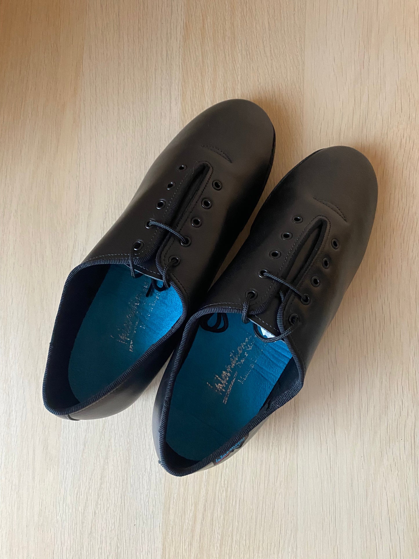 SAMPLE: Romeo - Black Calf/AirMesh (Size 8.5)