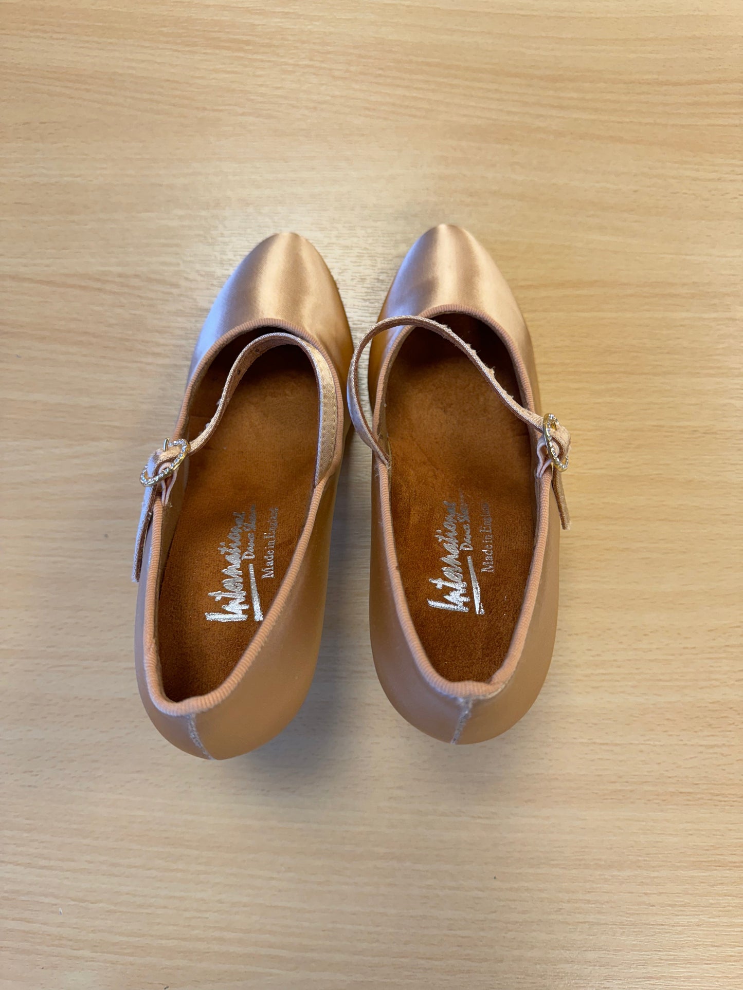 ICS Classic - Peach Satin (Size 3.5W)