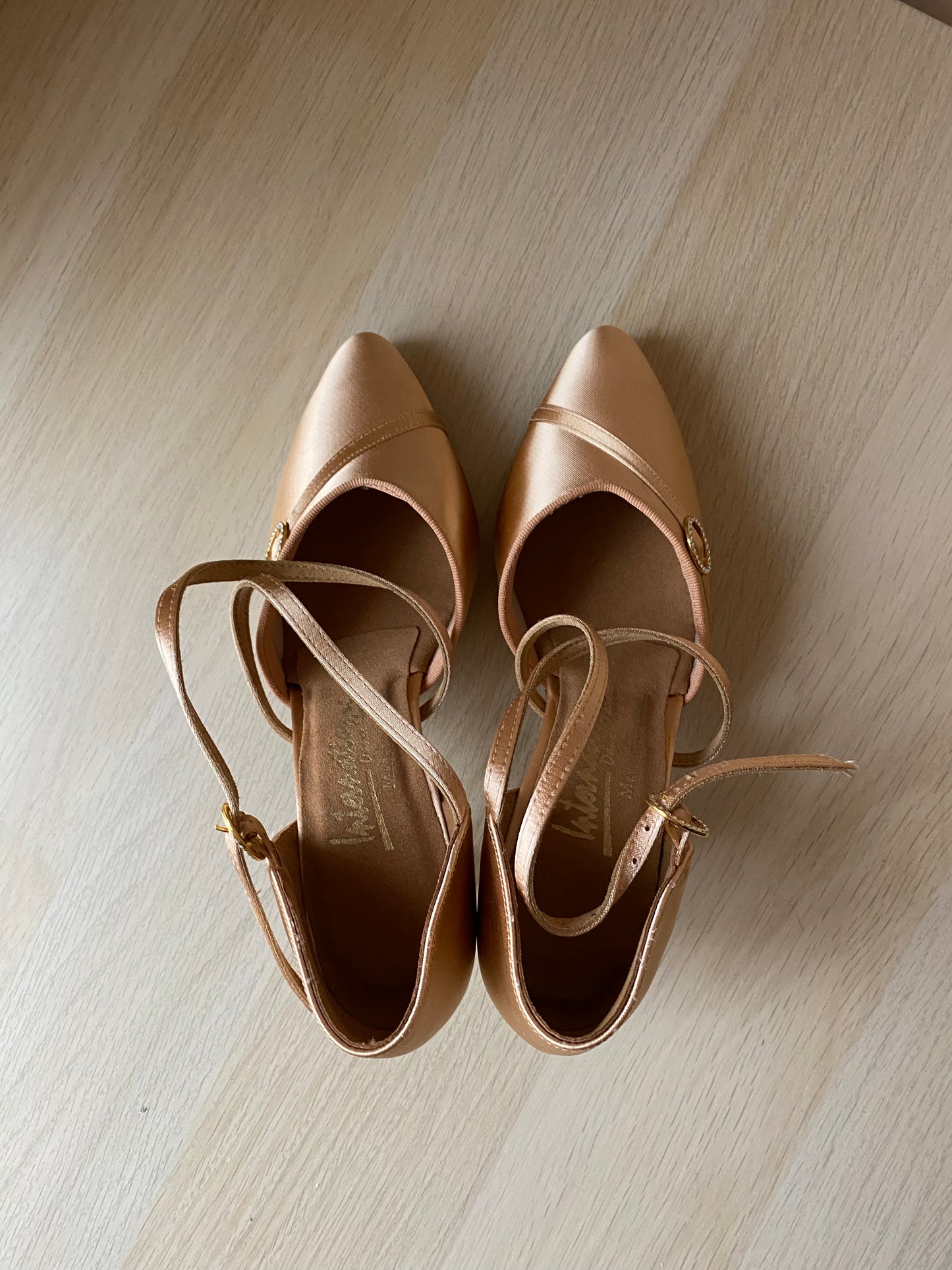 American Klass - Peach Satin - Size 4.5 - Wide