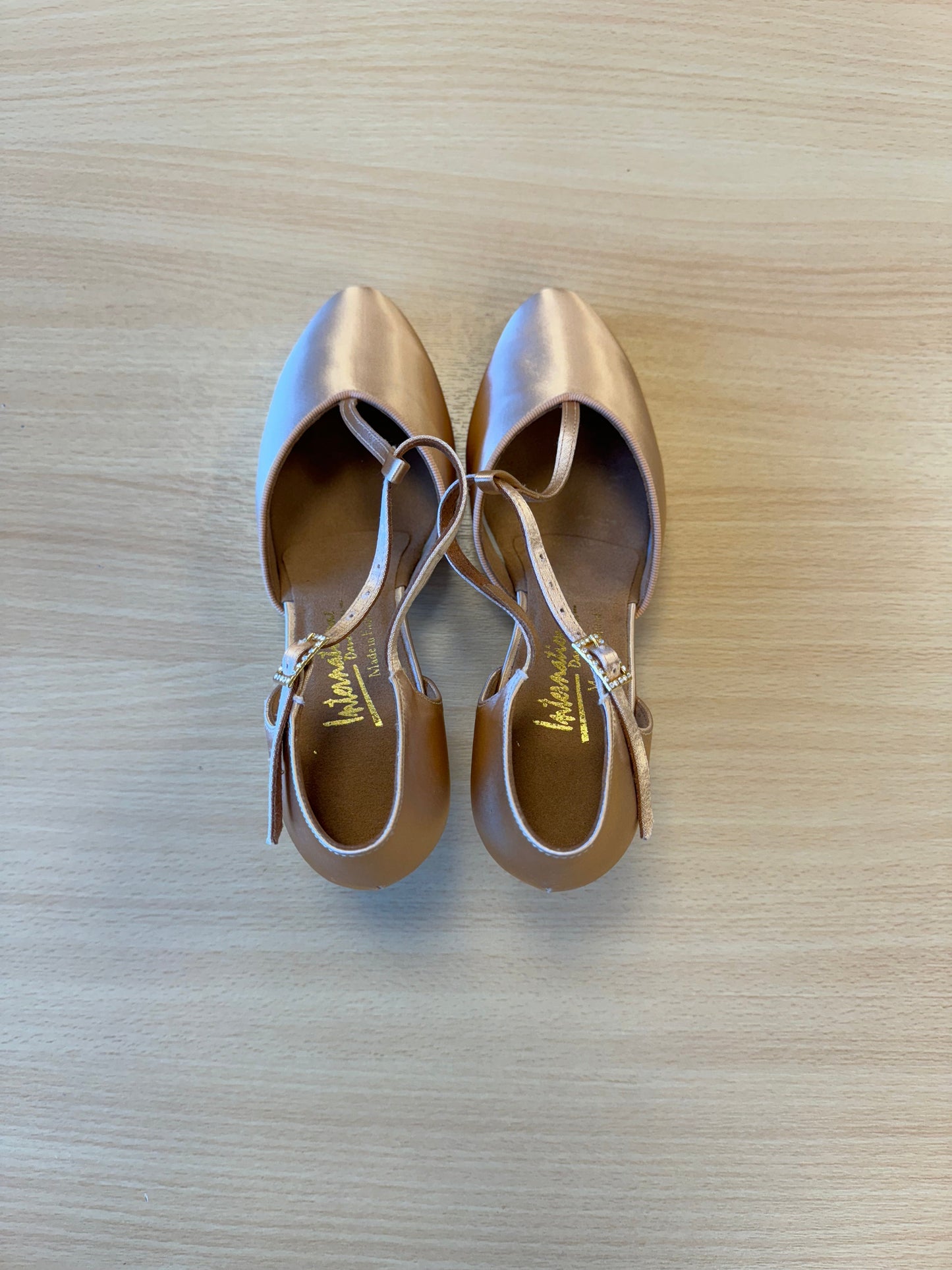 SAMPLE: American Flex T-Bar - Peach Satin - Size 5