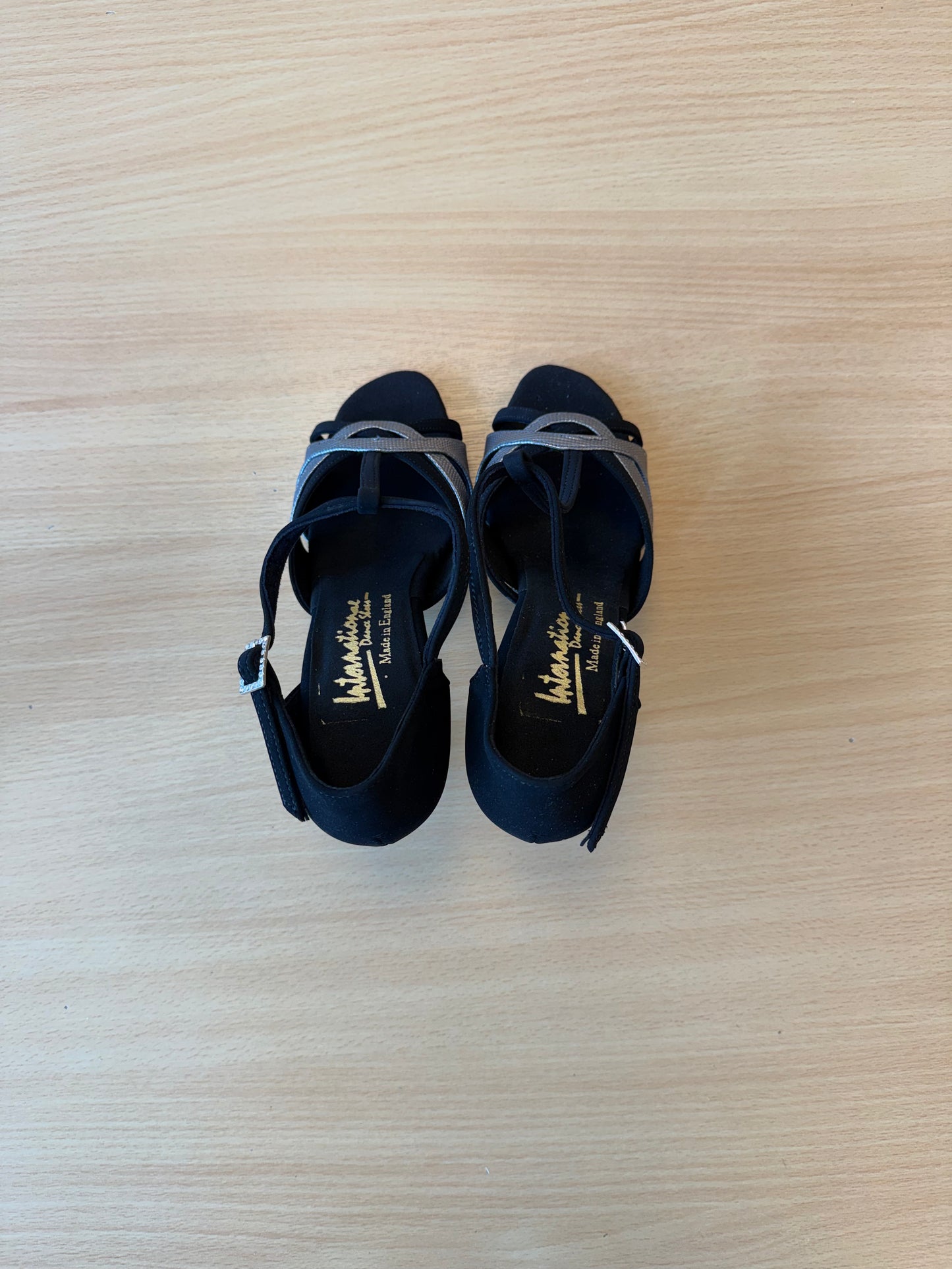 Mia T-Bar - Black Nubuck/Steel Pixel - Size 4 - Regular