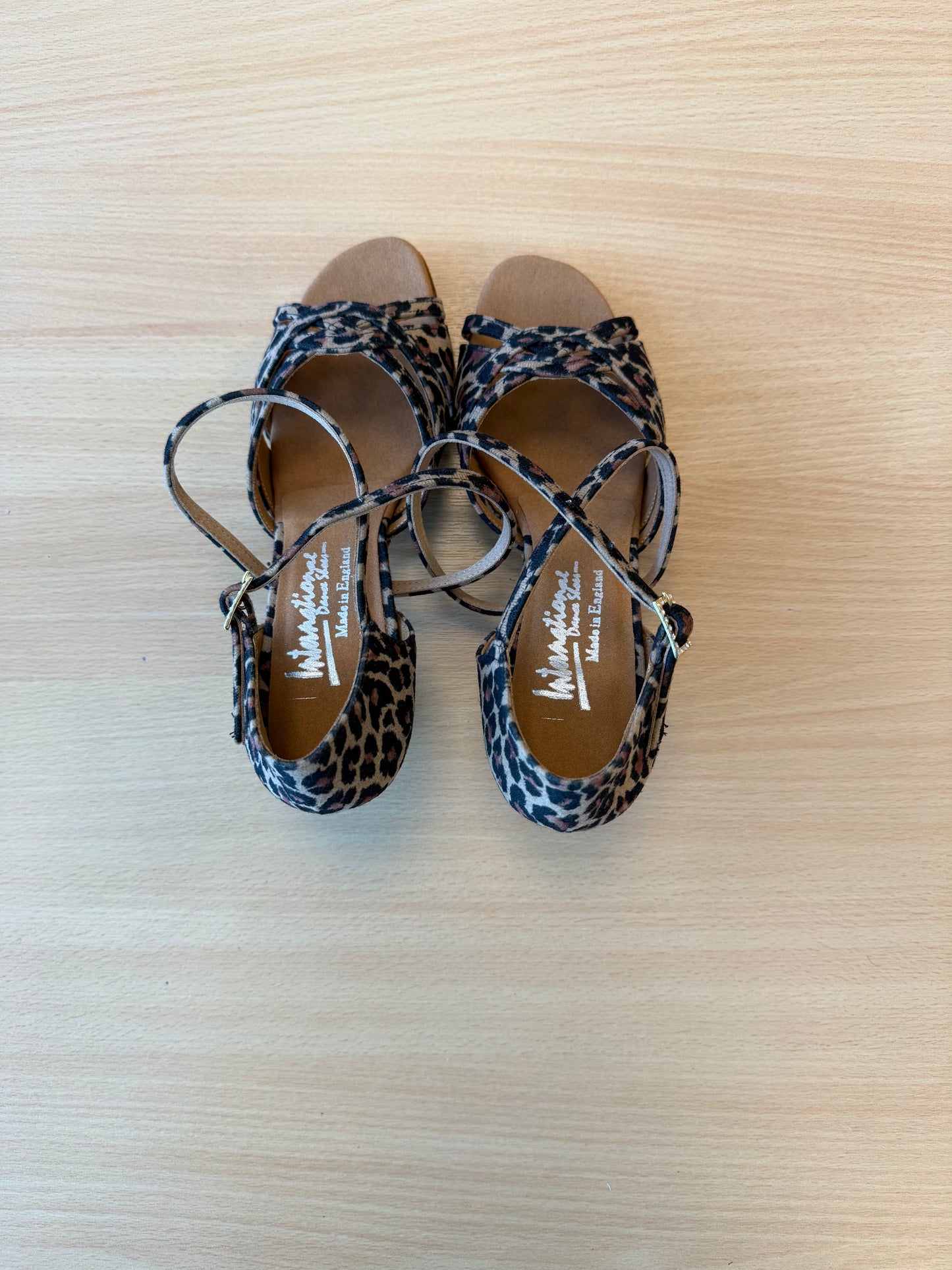 Mia - Leopard - Size 5 - Regular