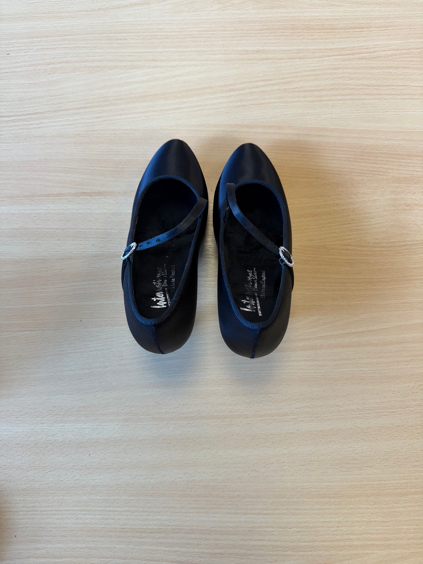 ICS RoundToe SingleStrap - Black Satin - Size 5 - X Wide