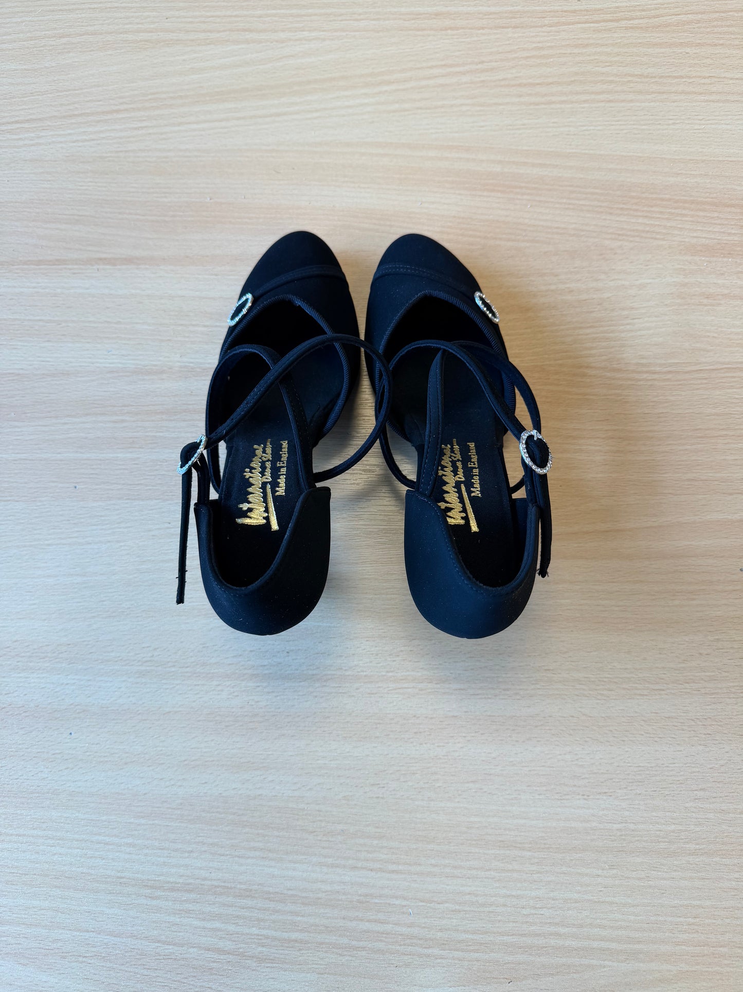 American Klass - Black Nubuck - Size 4 - Regular
