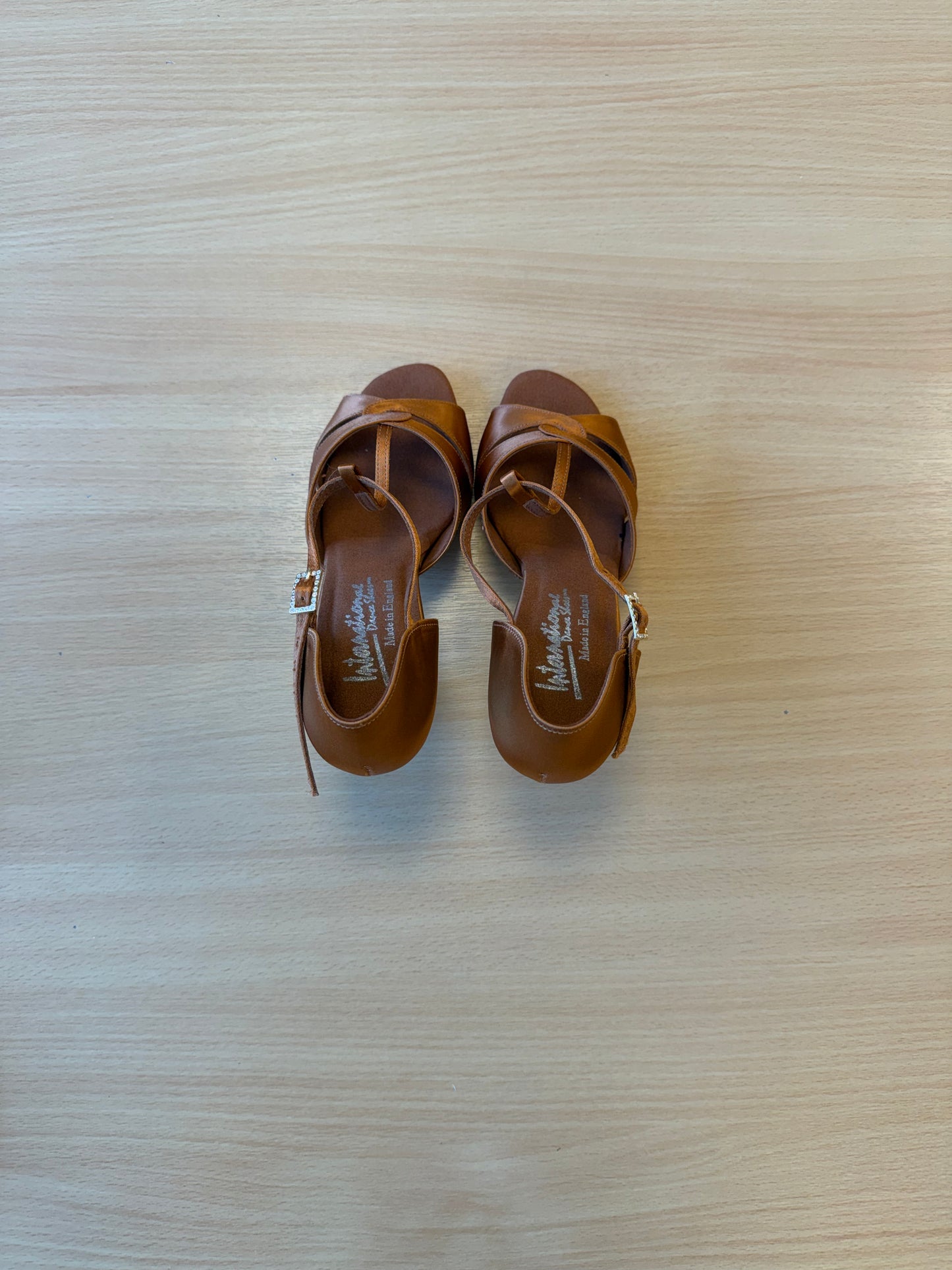 1018 - Tan Satin - Size 5.5 - Regular