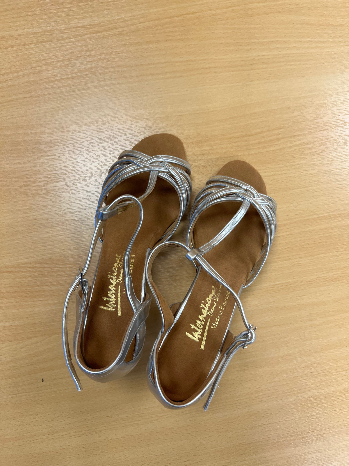 Lucia - Silver NotCalf (Size 7W)