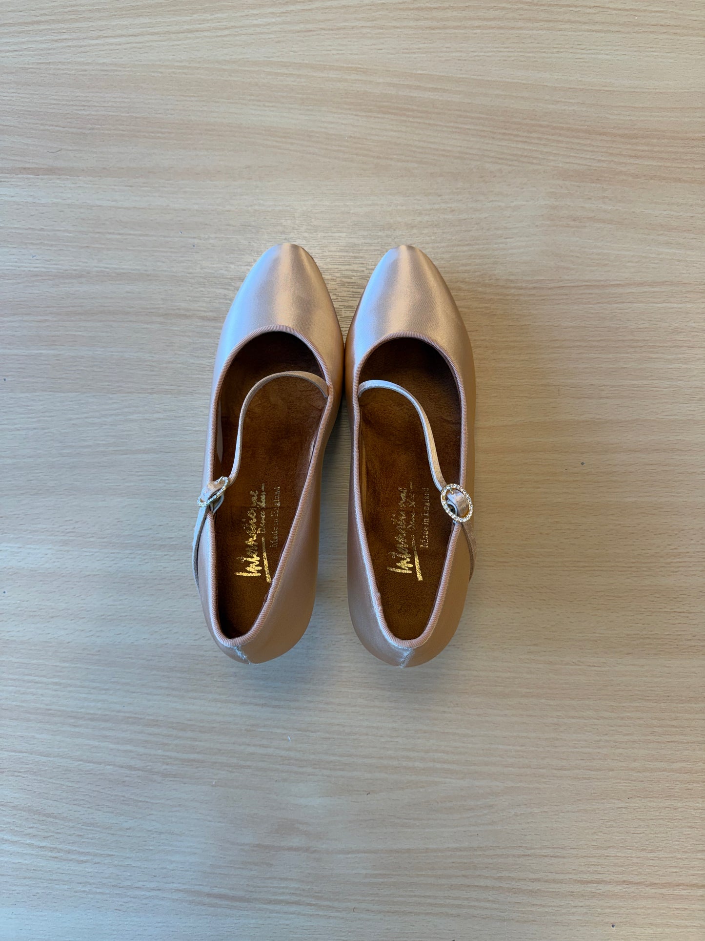 ICS RoundToe SingleStrap - Peach Satin - Size 5.5 - Regular