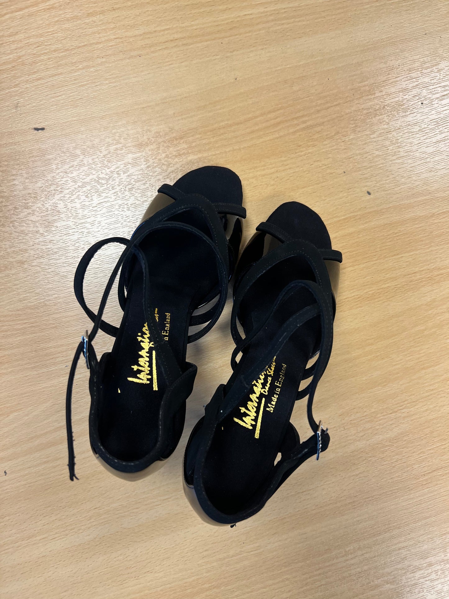 Bianca - Black Nubuck/Black Patent (Size 6.5XW)