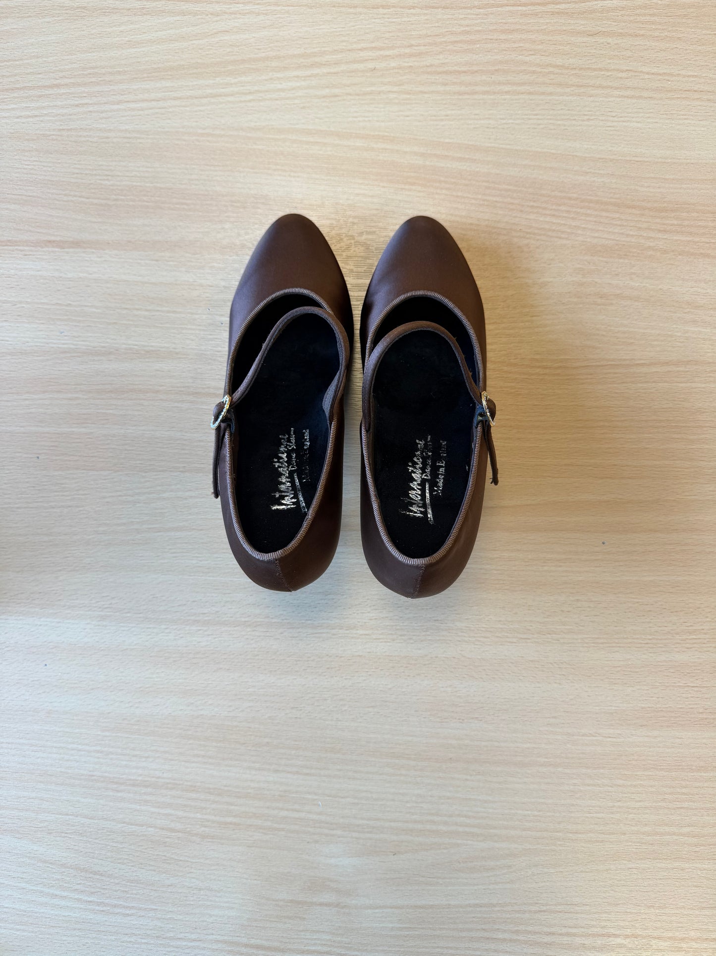ICS Classic - Cocoa Satin - Size 5 - Regular