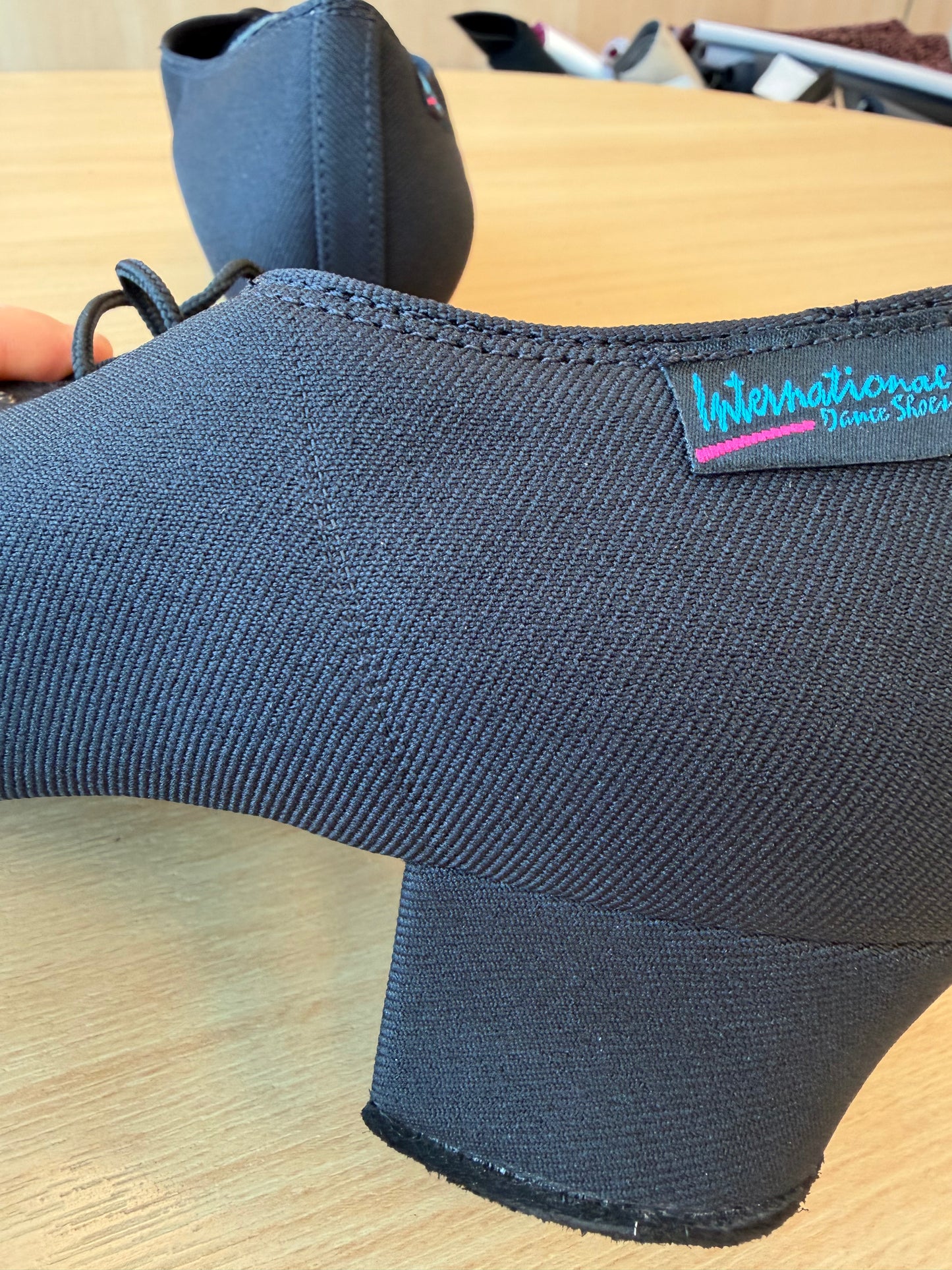 Heather Split-Sole - Black Lycra - Size 6.5 - Regular