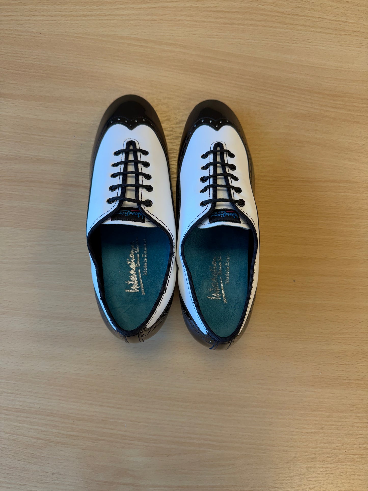 Brogue Split-Sole - White/Black Patent - Size 7.5 - Regular