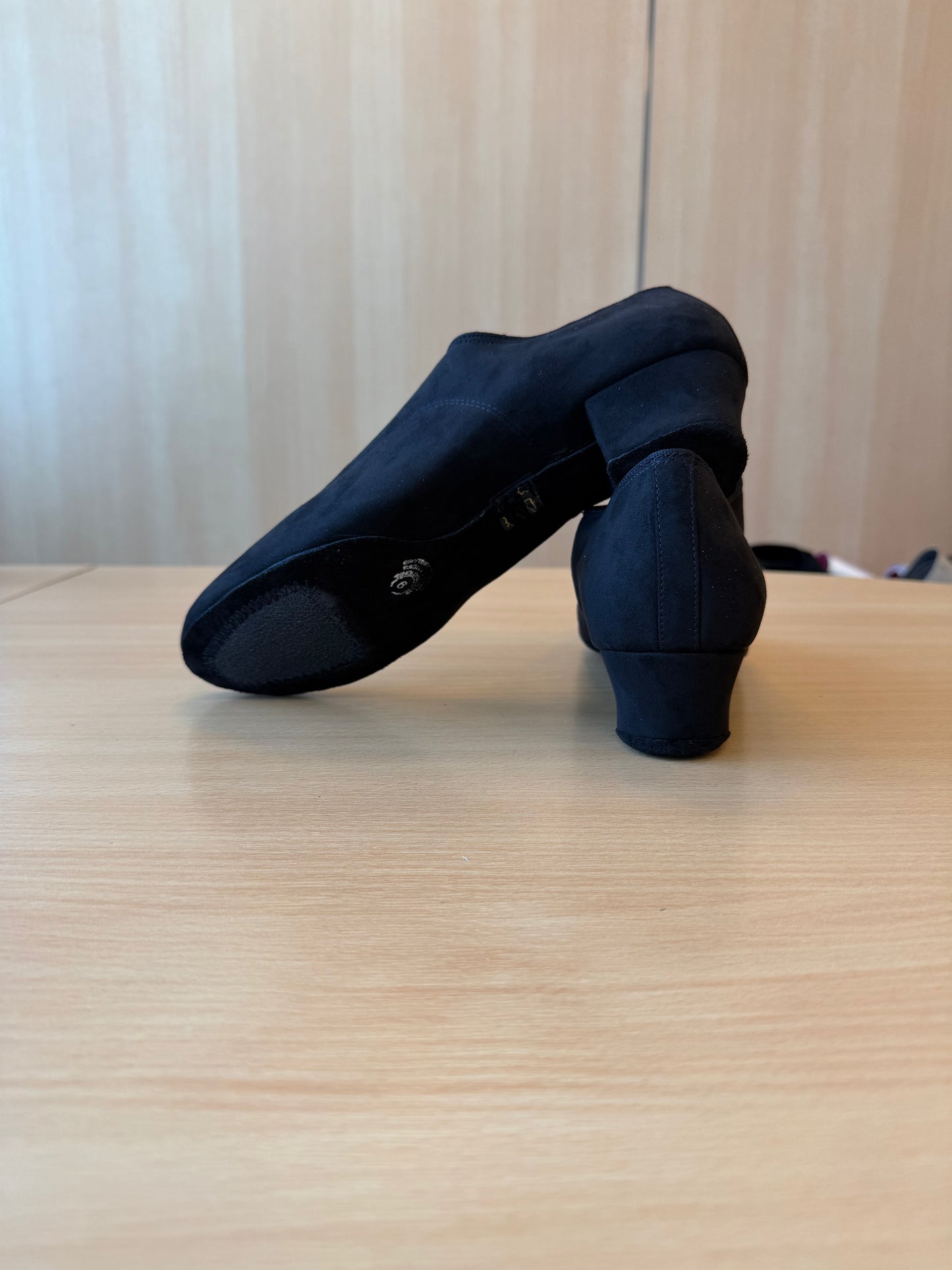 Rumba XG - Black Nubuck - Size 9 - Regular (XG Soles)
