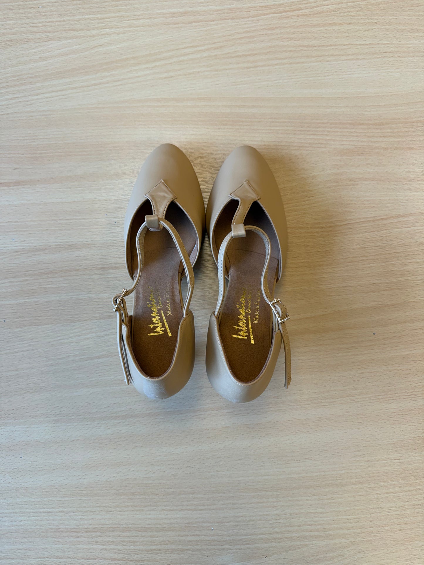 Karen - Beige NotCalf - Size 6 - Regular