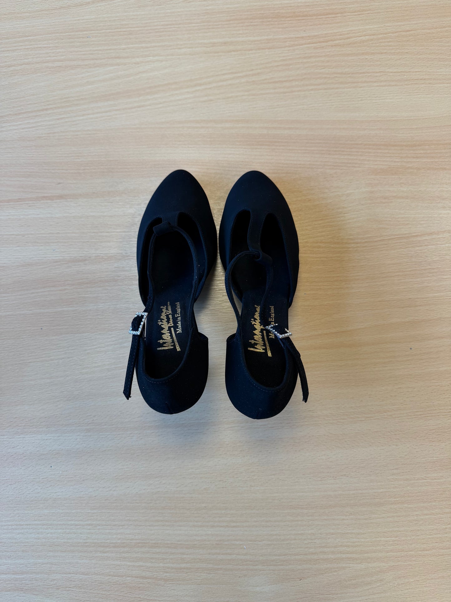 Zoe Round Toe - Black Nubuck - Size 6 - X Wide