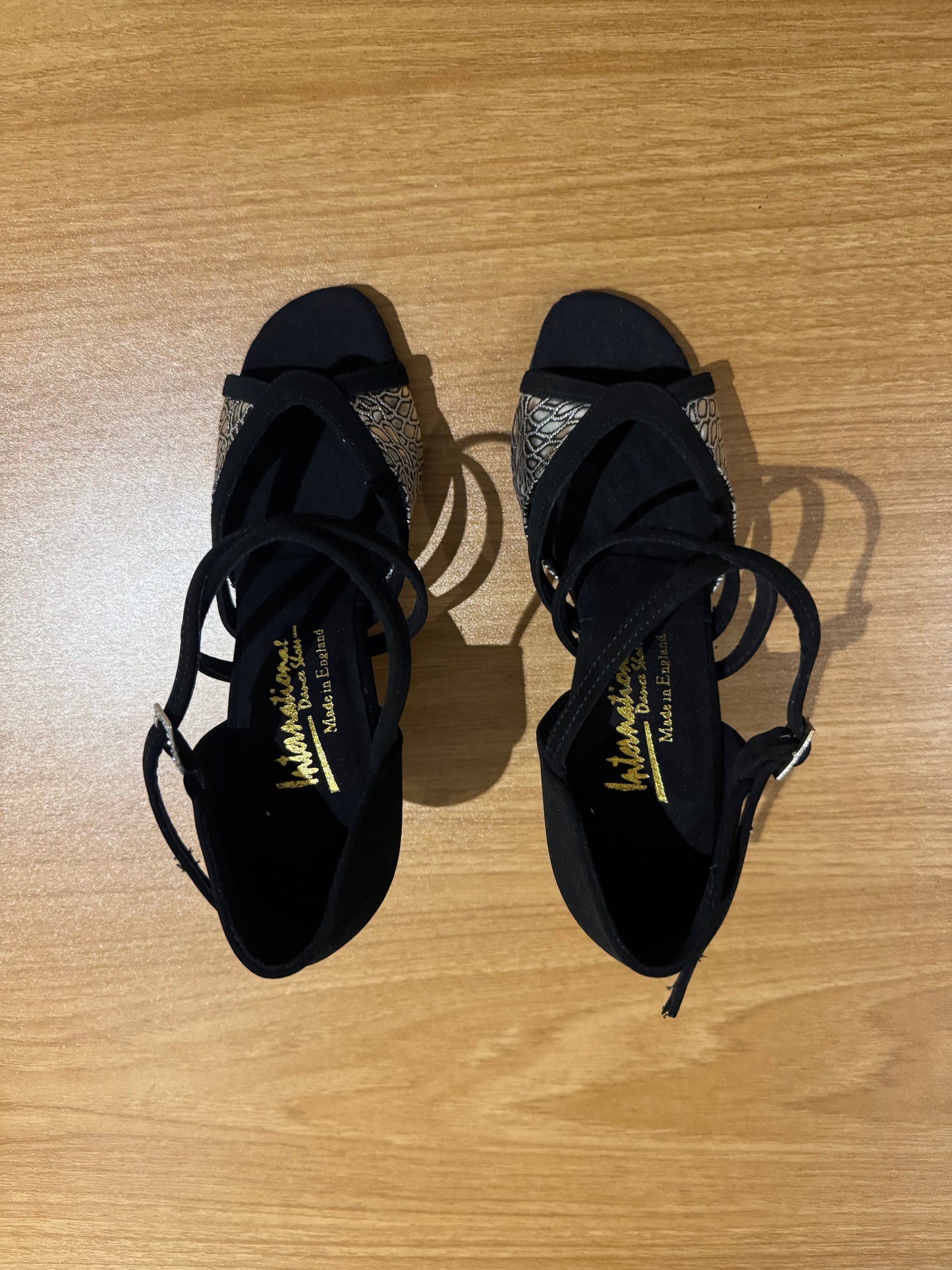 Bianca - BlackNubuck/Gondala - Size 4.5 - Regular