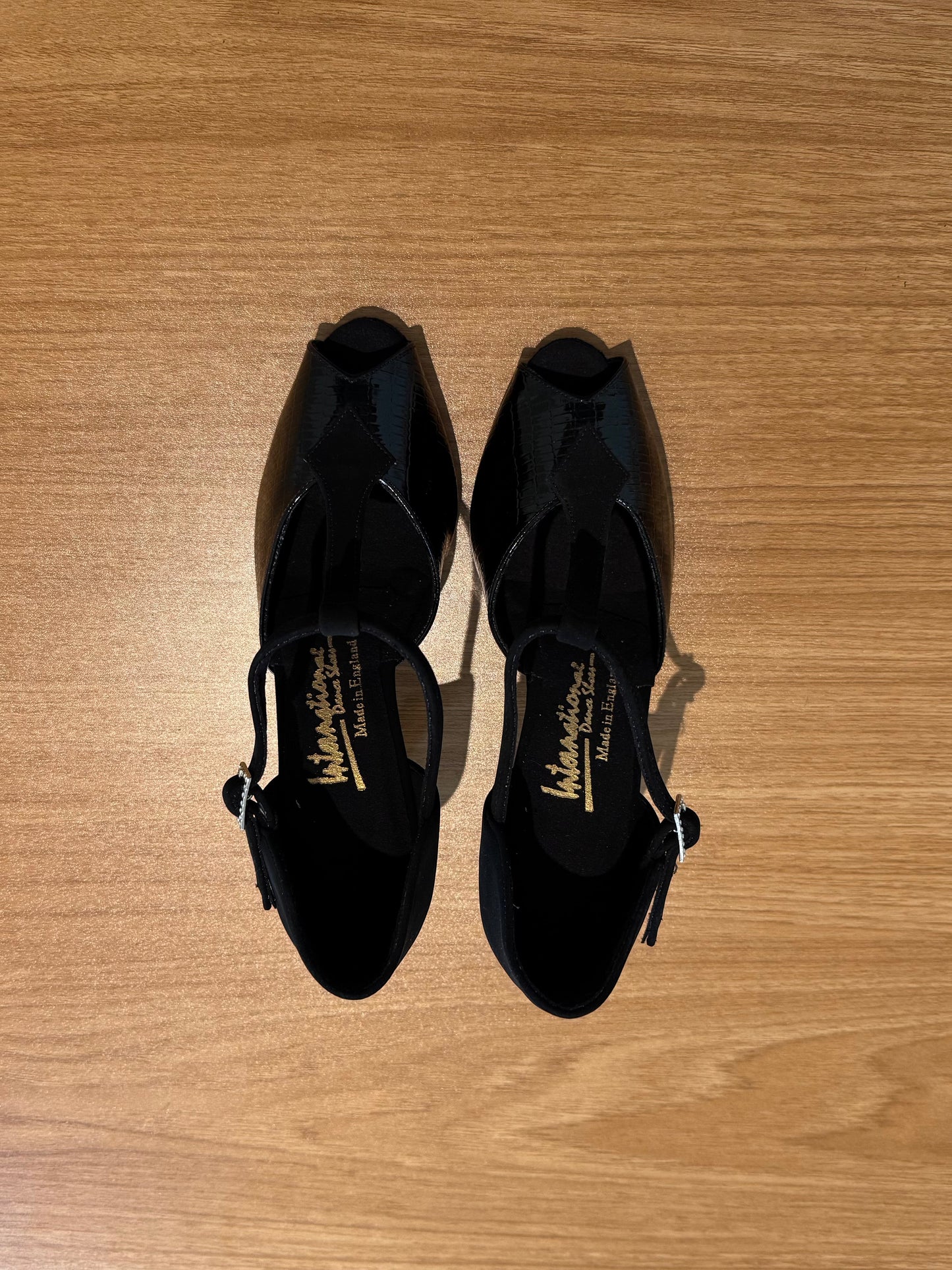 Jenny - CrocPatent/Nubuck - Size 4.5 - Regular