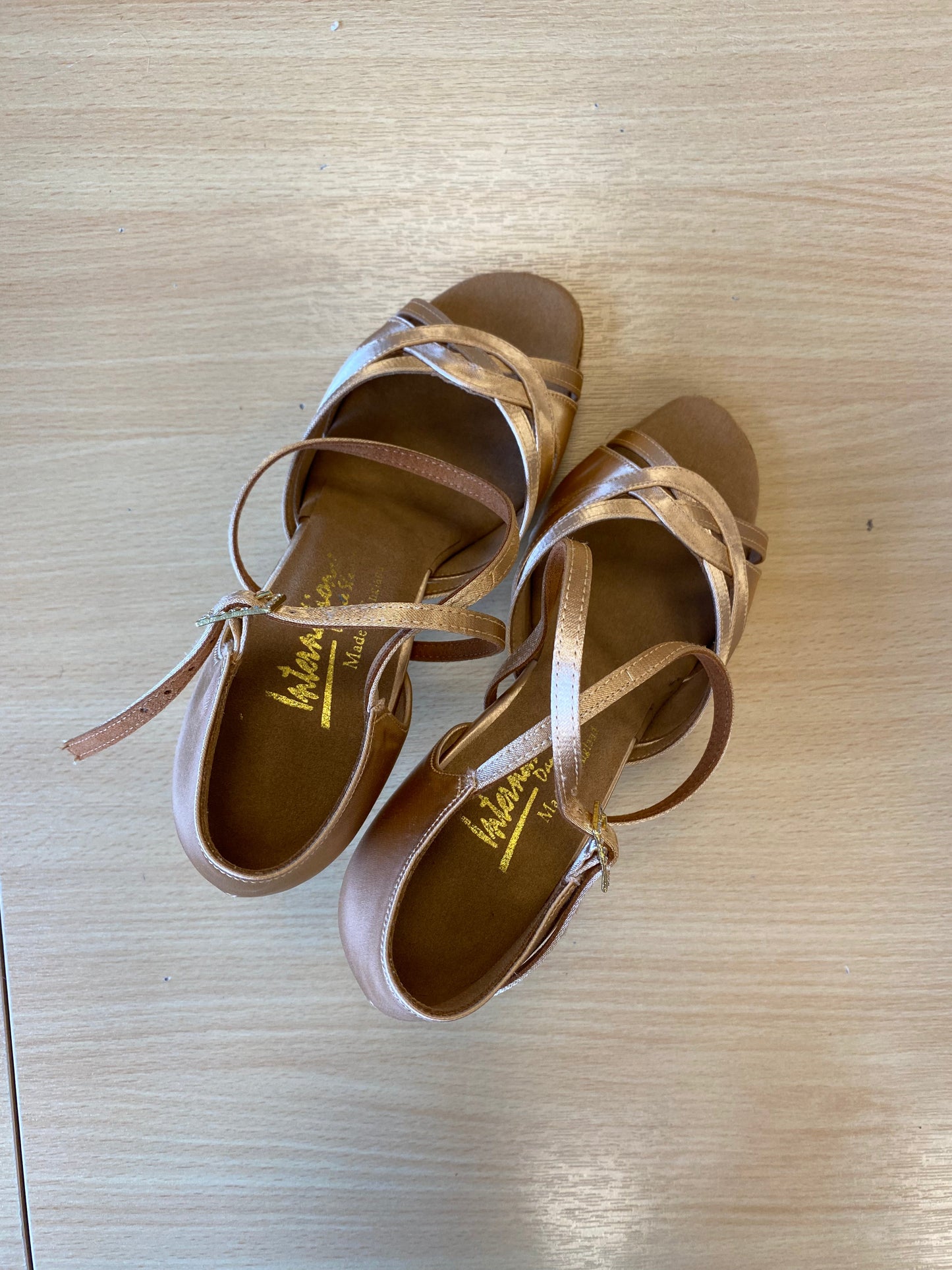 Mia - Peach Satin (Size 4.5W)