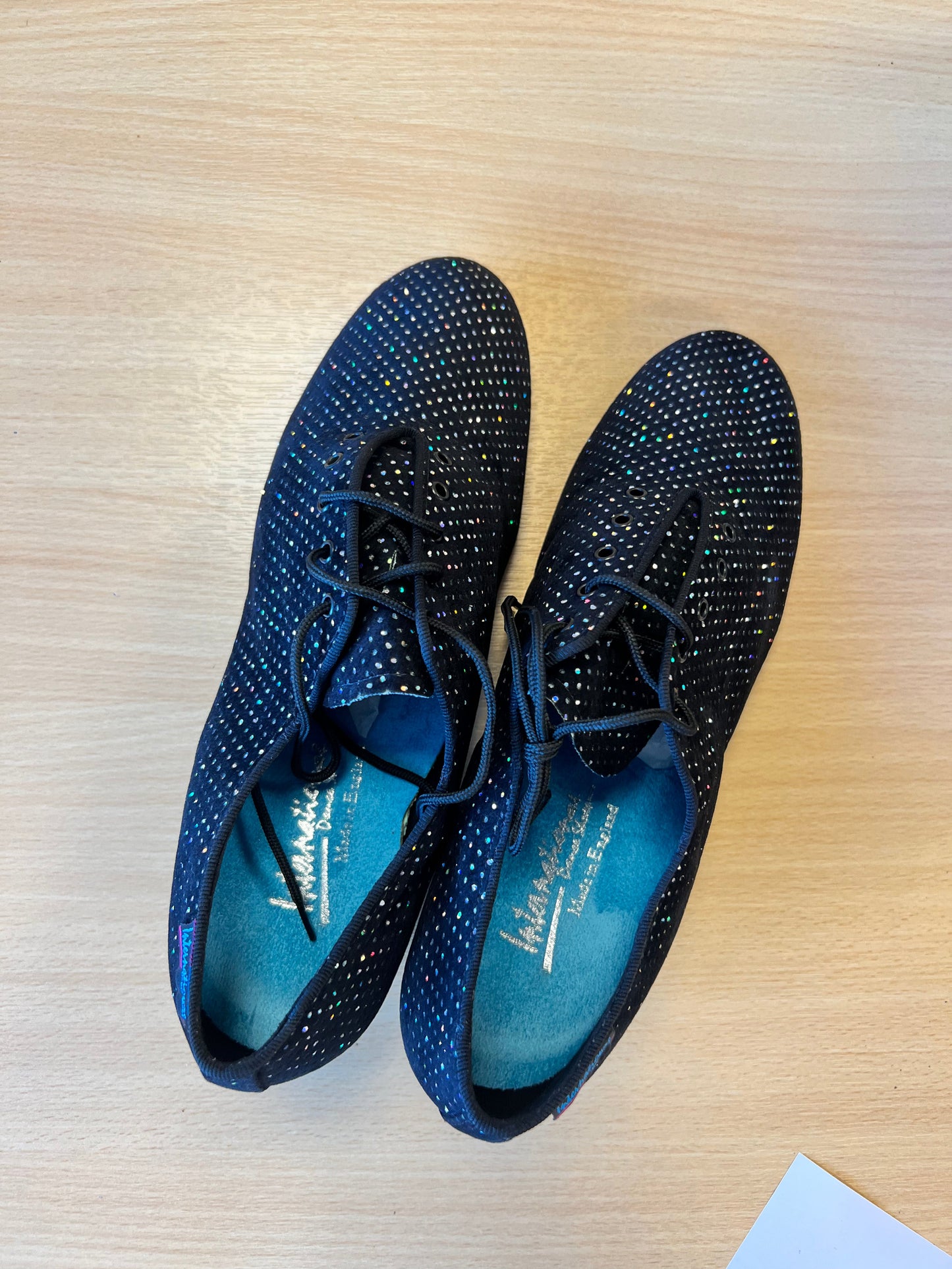 Heather Split-Sole - BlackSilverHologram (Size 9)