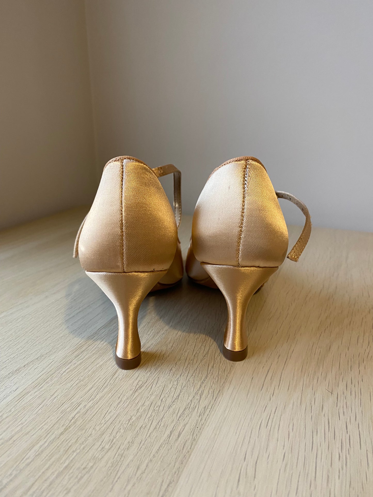 ICS SuperStar SingleStrap - Peach Satin - Size 4 - Regular