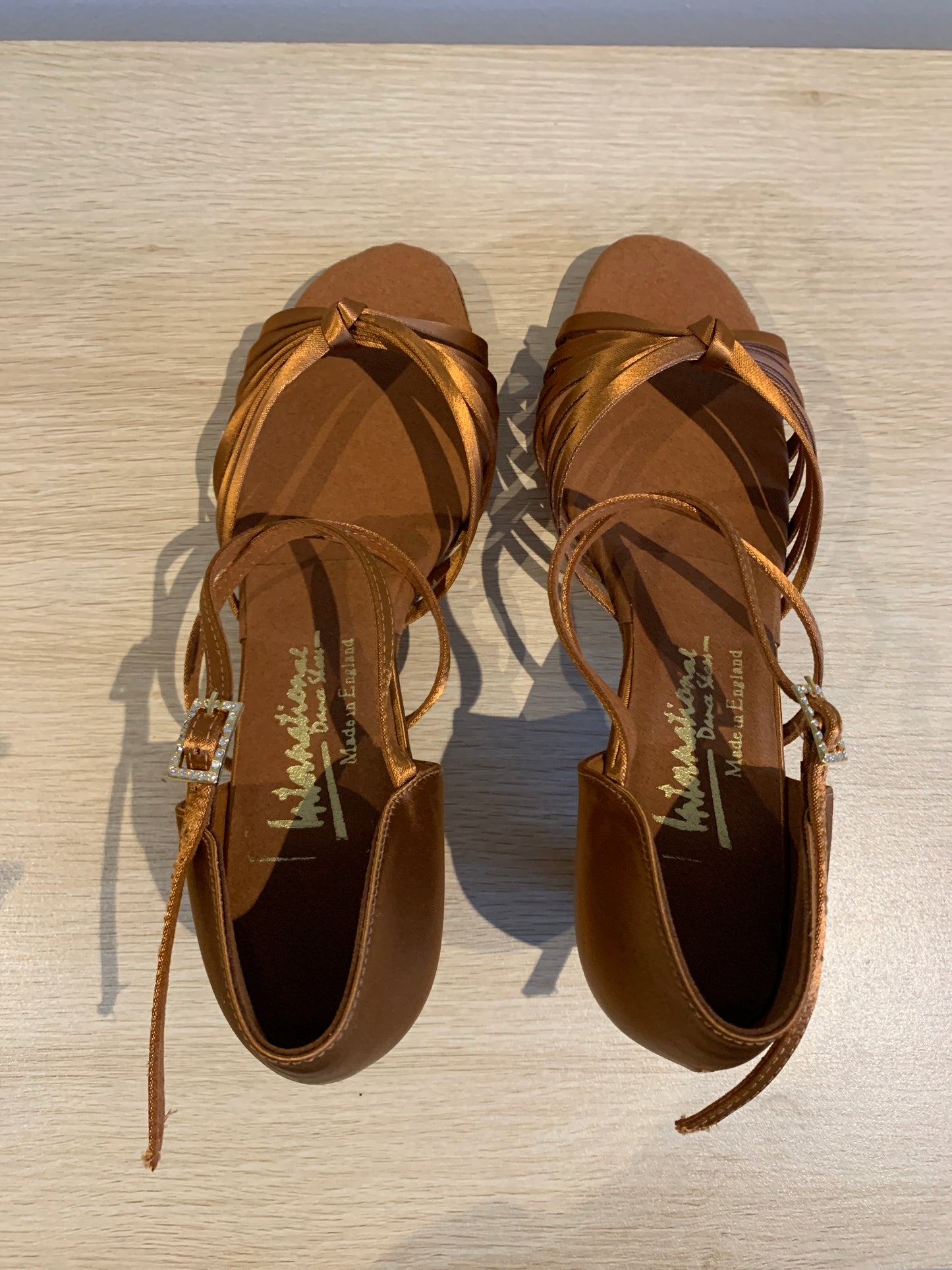 Fiorella - Tan Satin - Size 5.5 - Wide