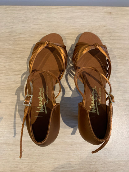 Fiorella - Tan Satin - Size 5.5 - Wide