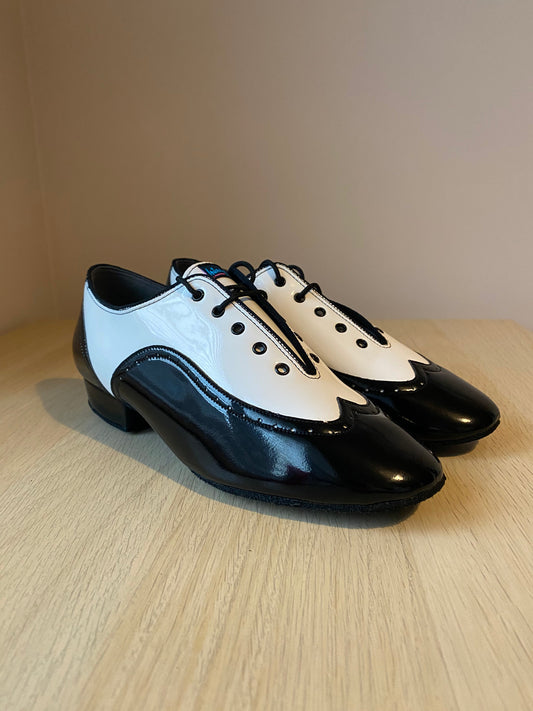 Brogue Full-Sole - White Patent/Black Patent (Size 6.5)