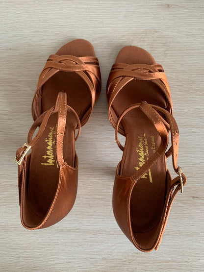 Mia XG - Tan Satin - Size 5.5 - Wide (XG Soles)