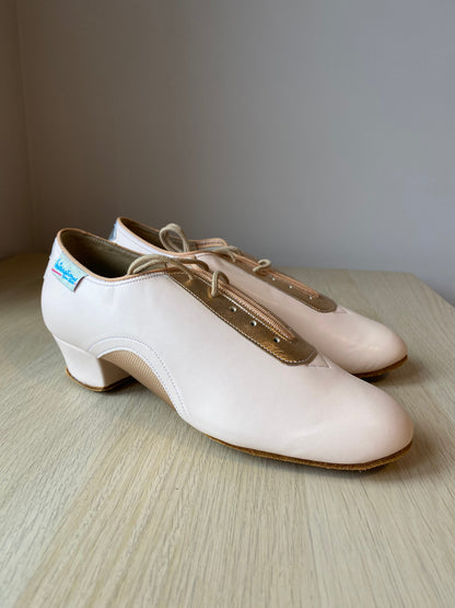 Artiste SS - Himalayan Rose (Size 5.5)