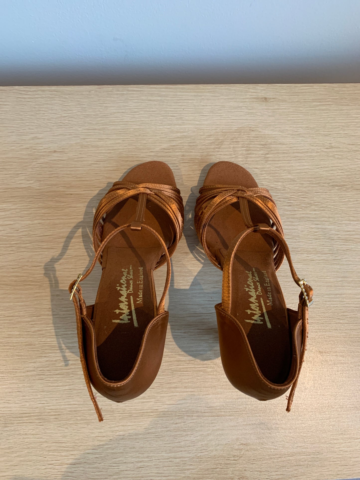 Svetlana - Tan Satin - Size 4 - Regular