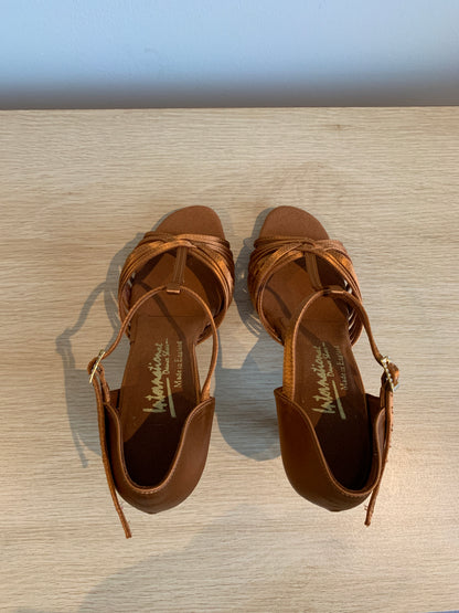 Svetlana - Tan Satin - Size 4 - Regular