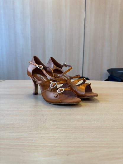 Freya - Tan Satin - Size 6 - Regular