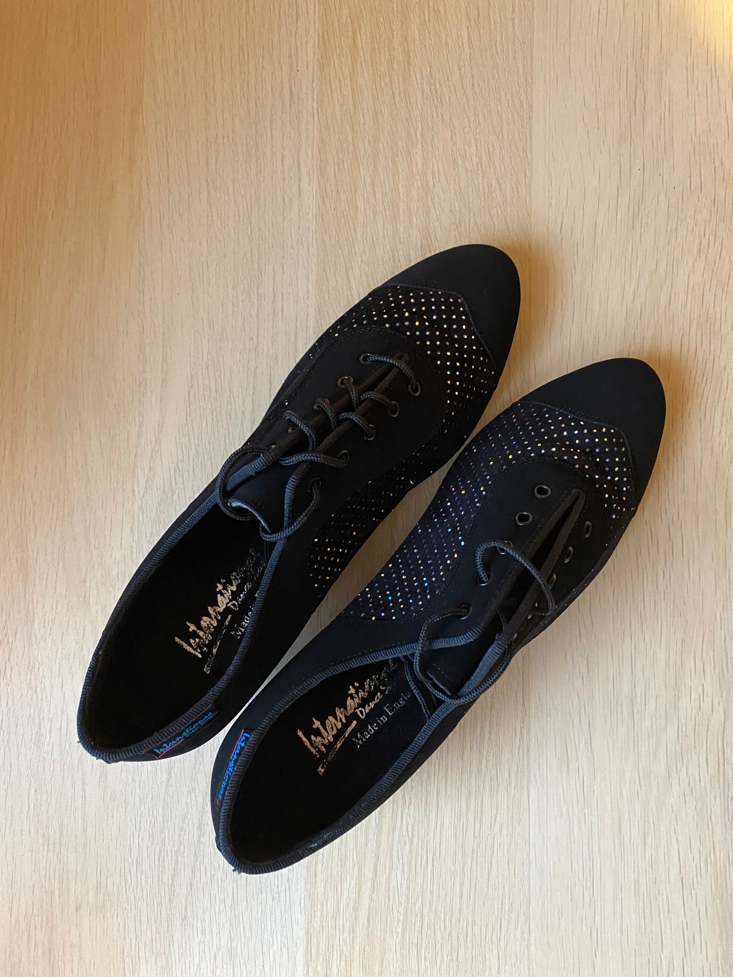 CK Line - Nubuck/Hologram (Size 7.5W)