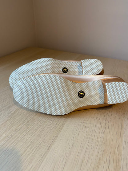 Heather Full-Sole - Peach Satin (Rubber sole) (Size 4)