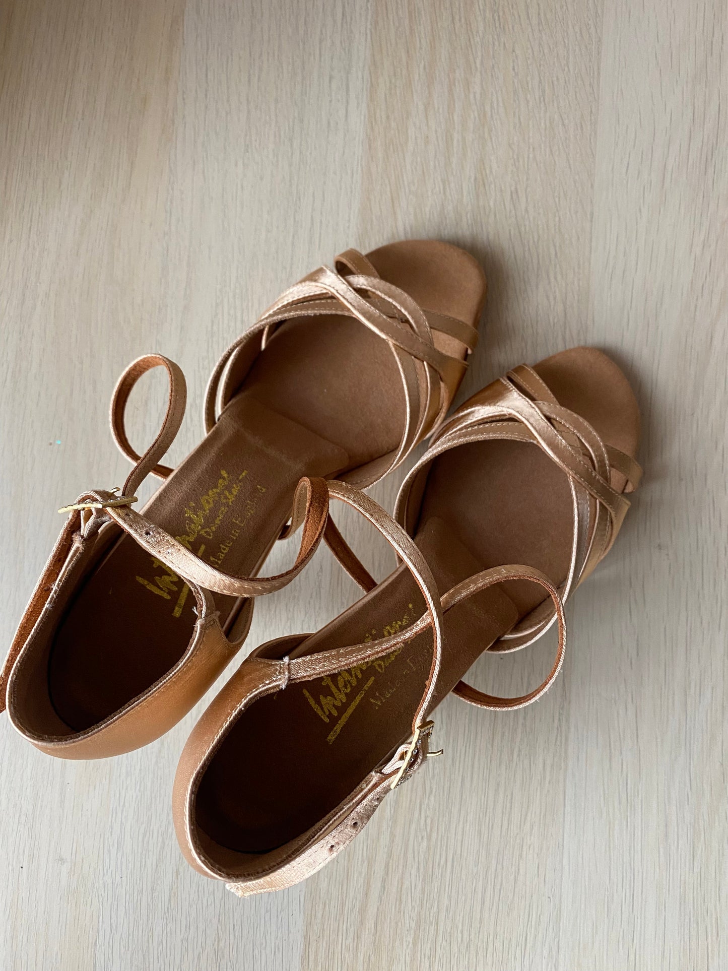 Mia - Peach Satin (Size 7N)