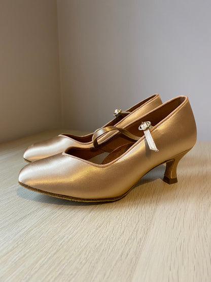 ICS Vista SingleStrap - Peach Satin - Size 4.5 - X Wide