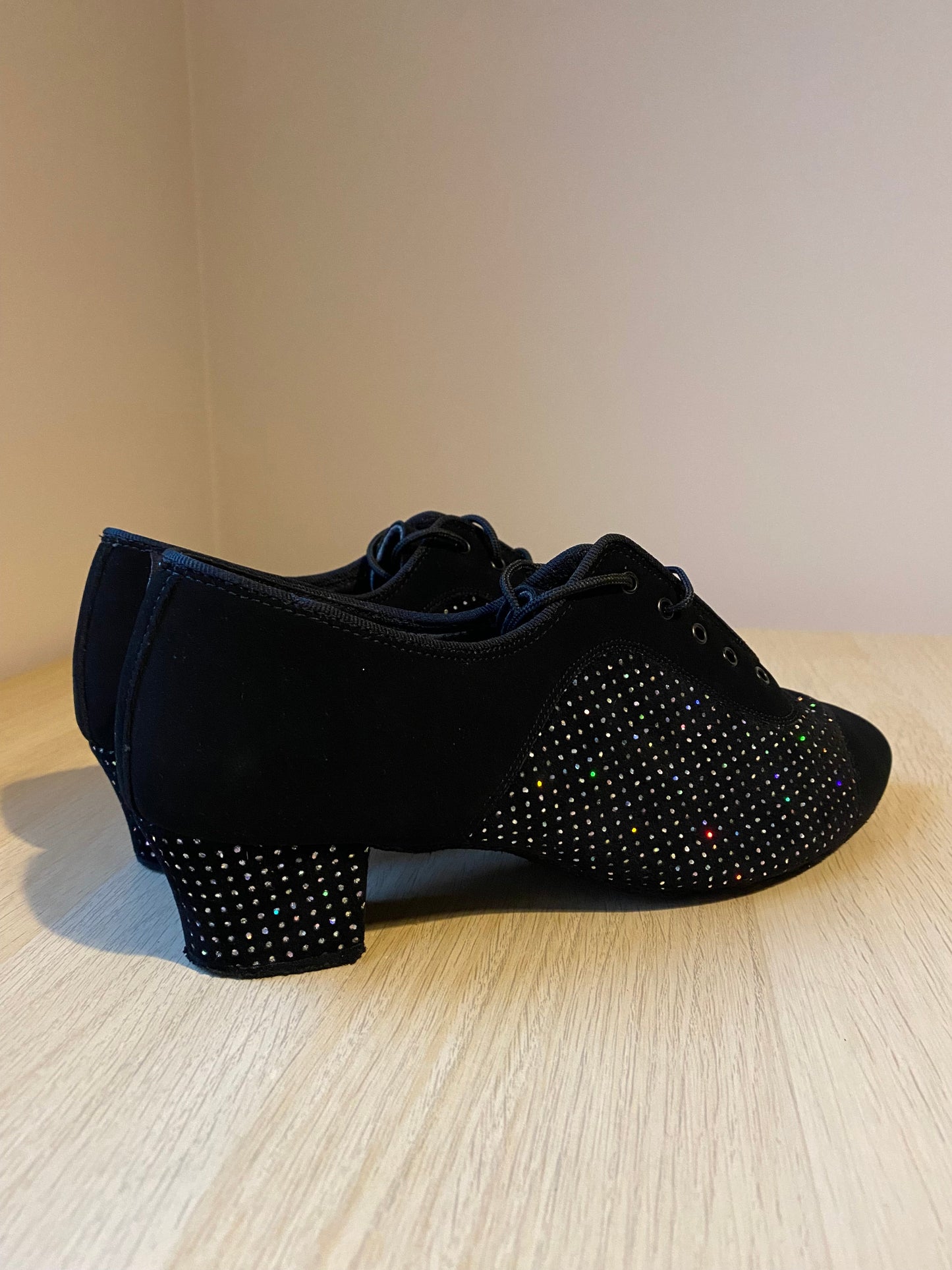CK Line - Nubuck/Hologram (Size 7.5W)