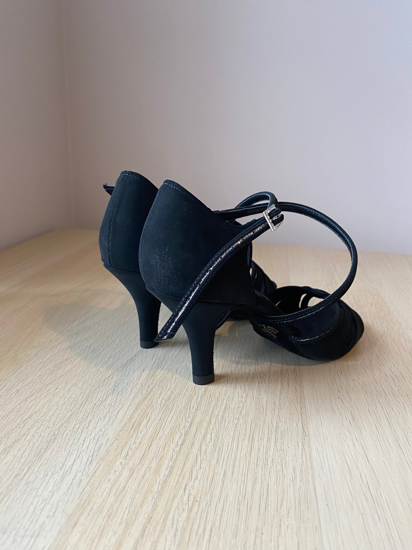 Mia - Black Nubuck/Silver Glitter (Size 4.5)