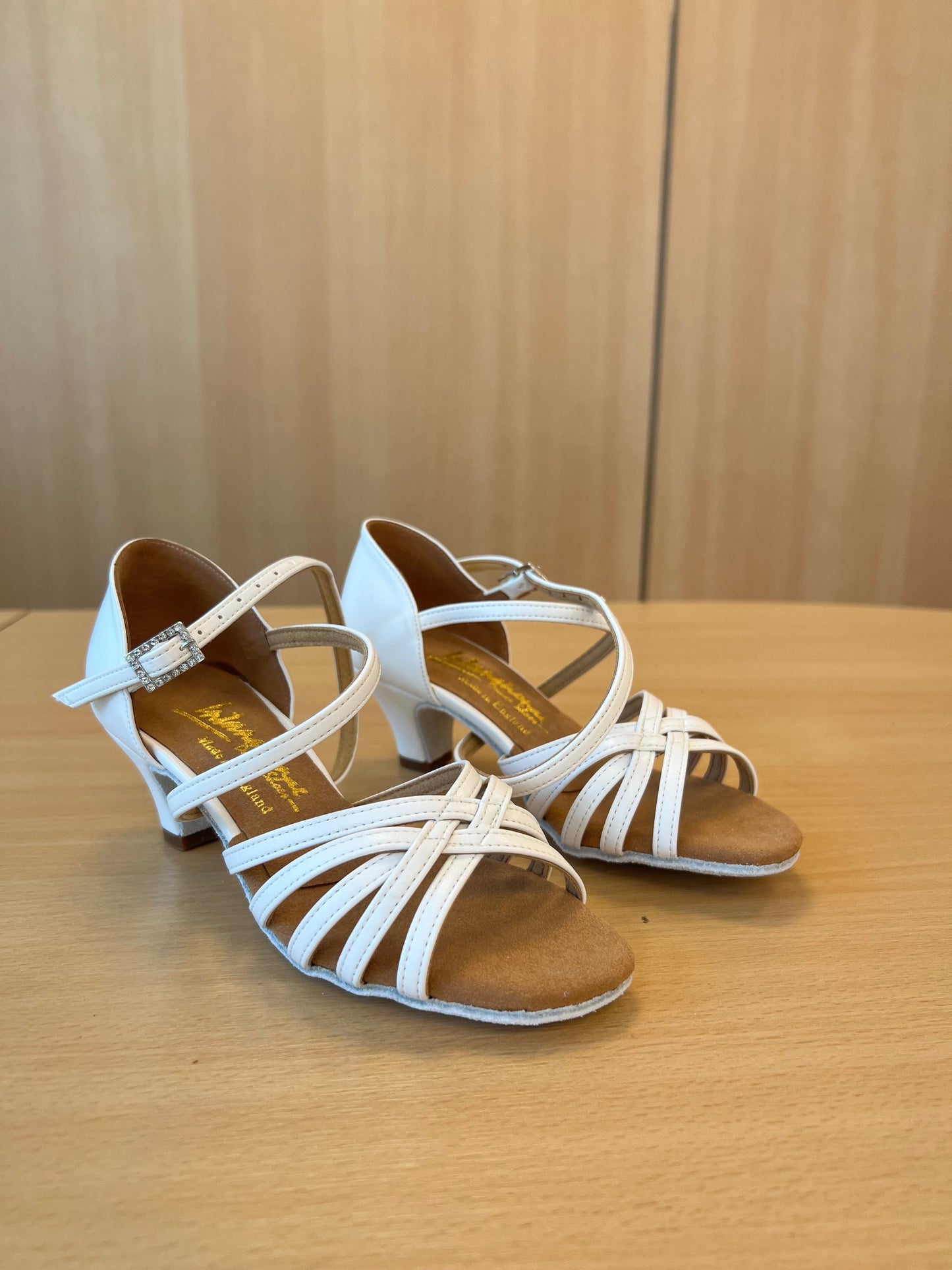 Girls Flavia - Whiite NotCalf (Size 1.5)