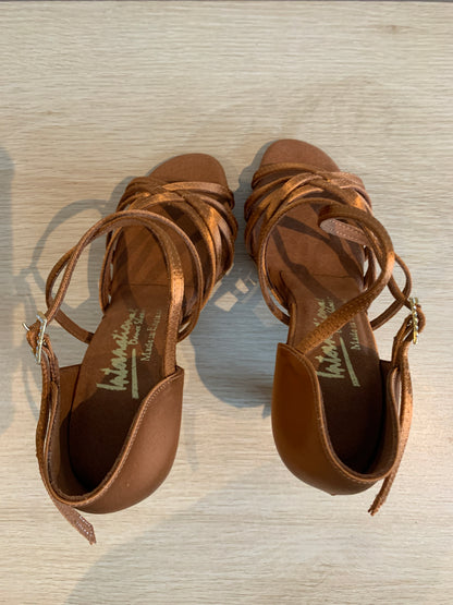 Flavia - Tan Satin - Size 2.5 - Regular