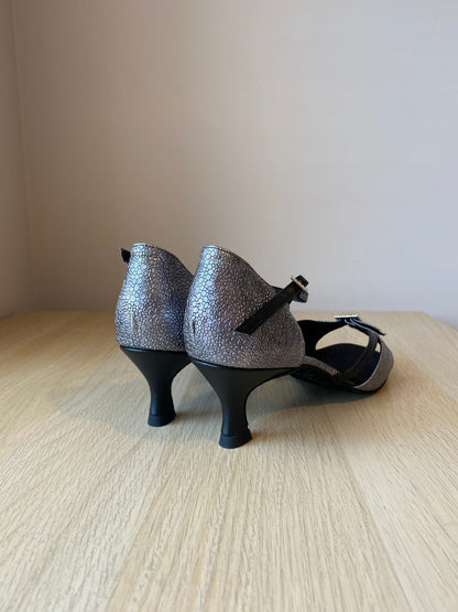 Tasha - Black/Metallic Gunmetal Frog (Size 7)