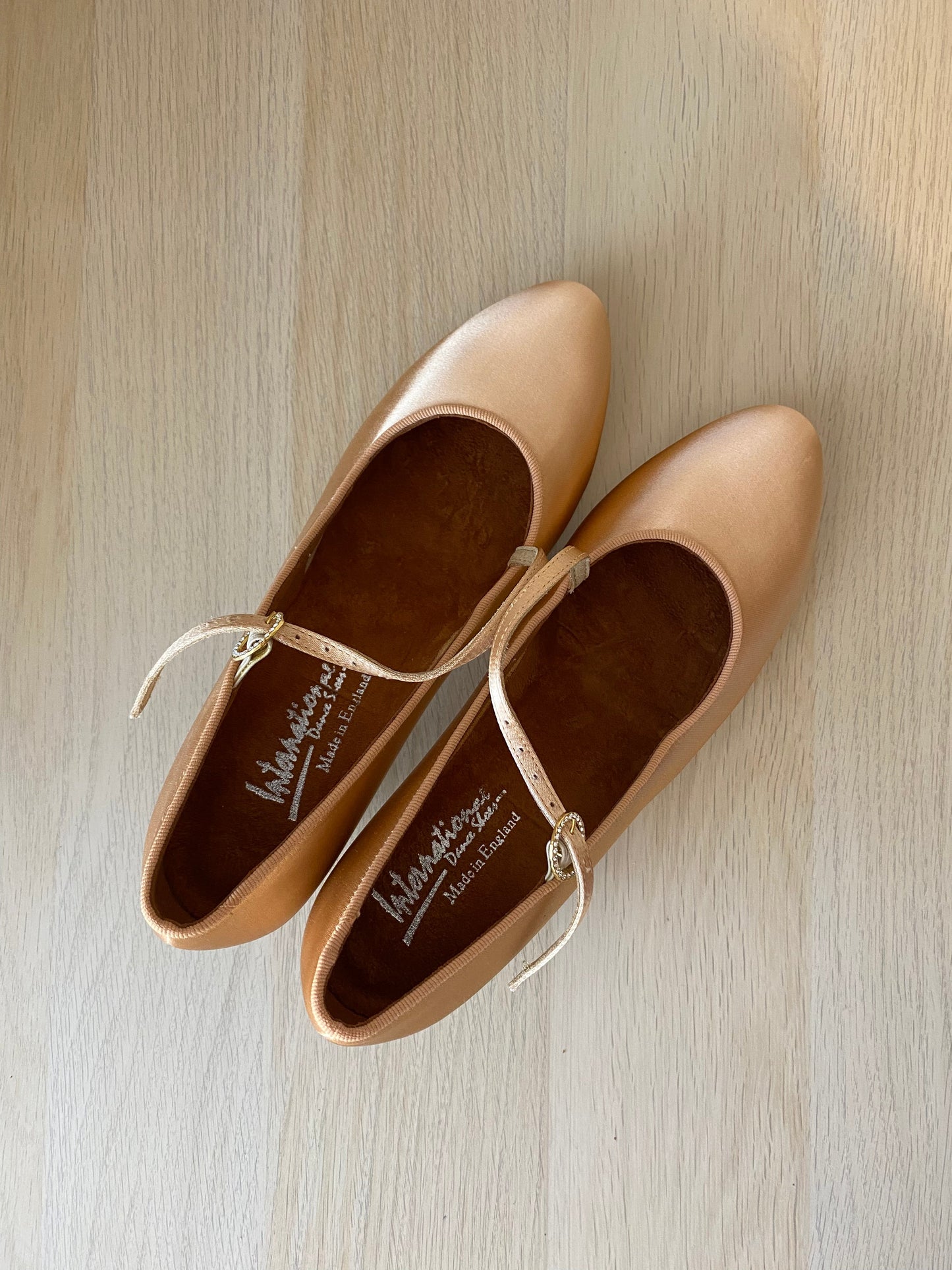 ICS RoundToe S/Strap - Peach Satin (Size 7.5W)