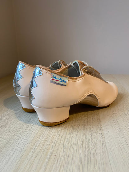 Artiste SS - Himalayan Rose (Size 5.5)