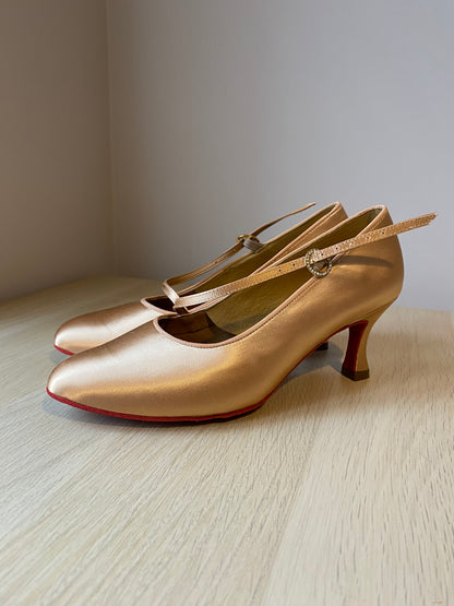 ICS RoundToe SingleStrap - Peach Satin - Size 7.5 - Regular