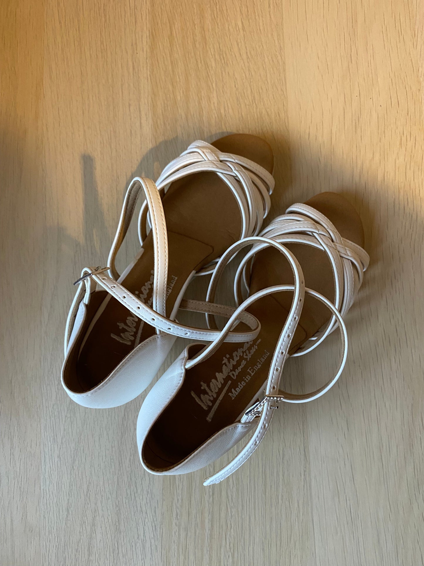 Girls Flavia Silver Glitter Soles - White NotCalf (Size 2XW)