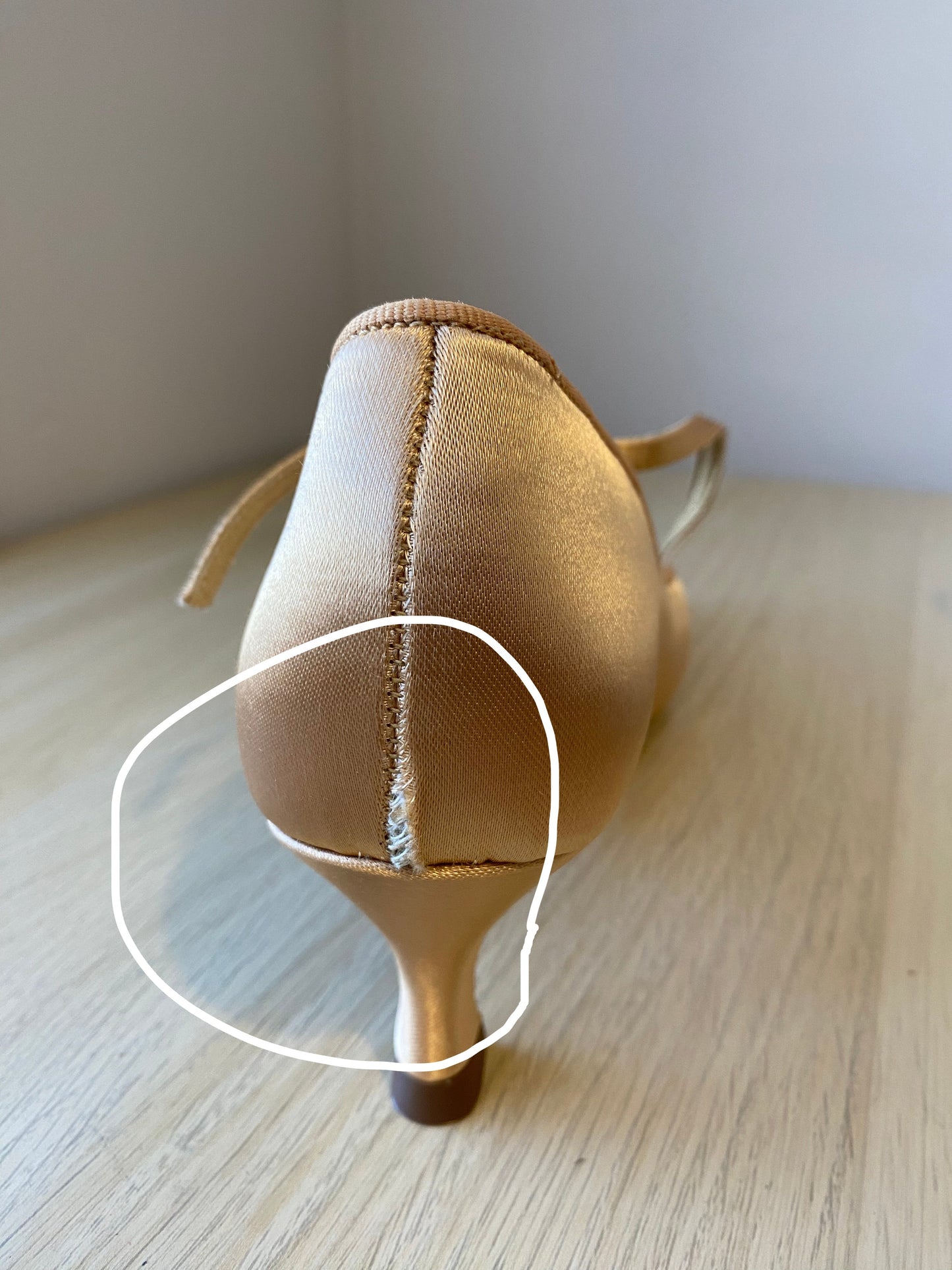 ICS RoundToe S/Strap - Peach Satin (Size 7.5W)