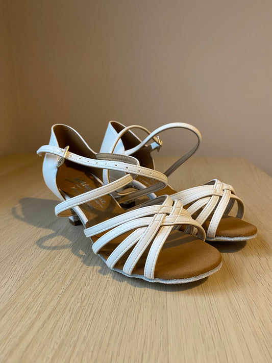 Girls Flavia Silver Glitter Soles - White NotCalf (Size 2XW)