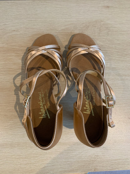 Flavia - Peach Satin - Size 4.5 - Regular