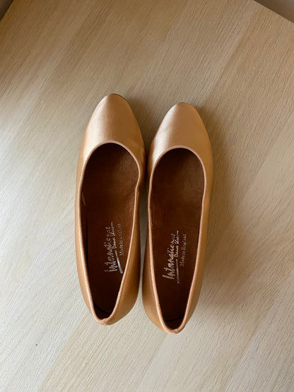 ICS RoundToe - Peach Satin - Size 7 - Regular