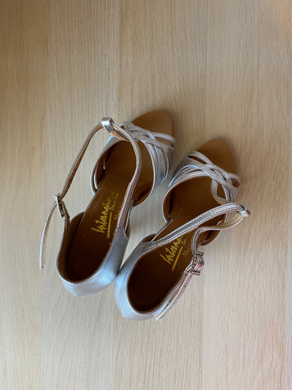 Mia T-Bar - Silver (Size 3.5)