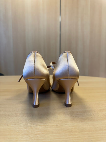 ICS Classic - Peach Satin (Size 5.5N)